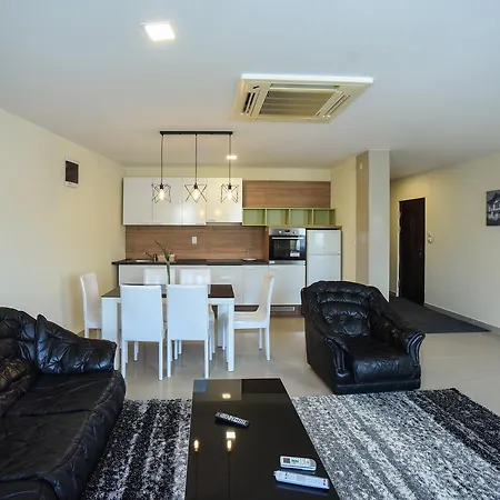 Center Apartment