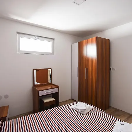 Apartment Center *
