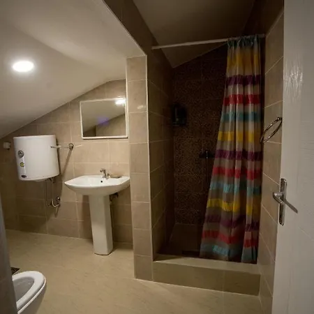 Center Apartment *