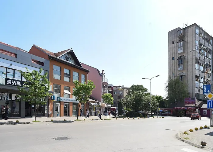 Center 公寓 皮罗特